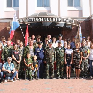 Участники автомарша, посвященного орловцам, погибщих в Великой Отечественной войне