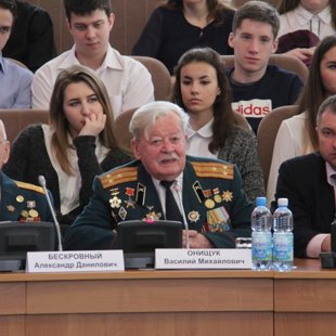 Участник Великой Отечественной войны полковник в отставке Онишук Василий Михайлович