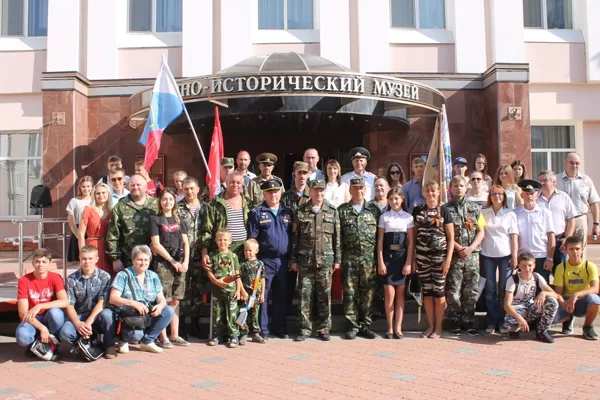 Участники автомарша, посвященного орловцам, погибщих в Великой Отечественной войне